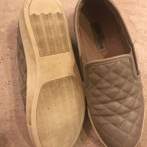 Size 8 grey Steve Maddens